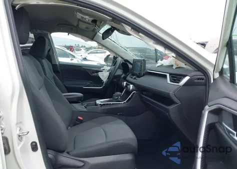 2022 Toyota Rav4 Xle z USA, uszkodzony, nr VIN 2T3P1RFV6NC268137
